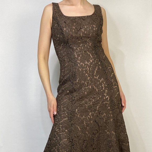 Vintage 1990s ELEGANT Brown LACE Maxi GOWN with Mermaid Cut! Medium - Picture 6 of 7